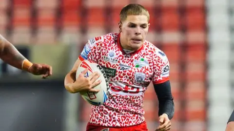 Bailey Hodgson of Leigh Leopards in action