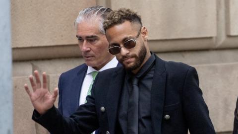 Neymar outside court