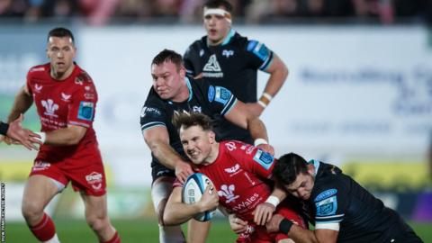 Scarlets yn erbyn y Gweilch