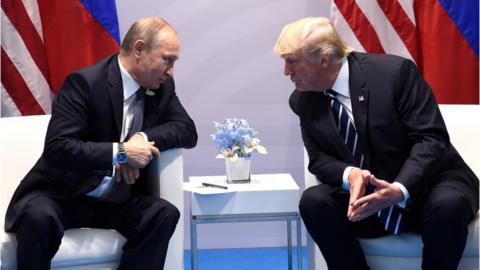 Presidents Putin and Trump meeting each other at the G20 summit in Hamburg