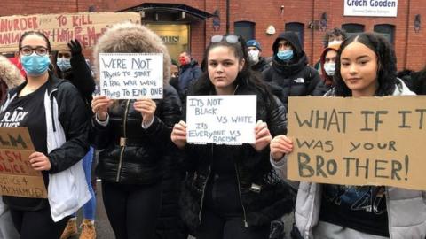 Protest Caerdydd