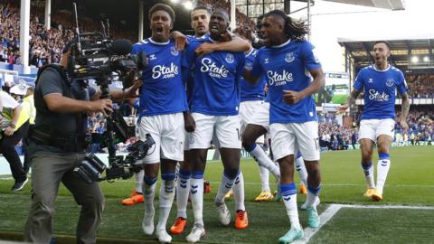 Everton celebrate