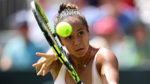 Leylah Fernandez hits a volley