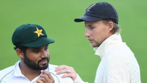 Azhar Ali and Joe Root