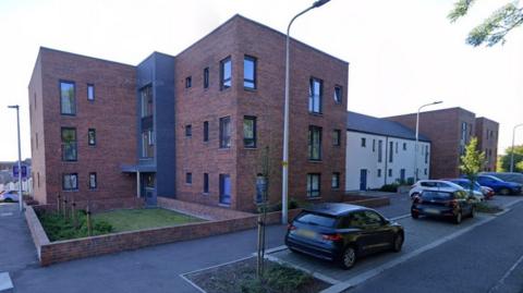 Flats in Greendykes Road