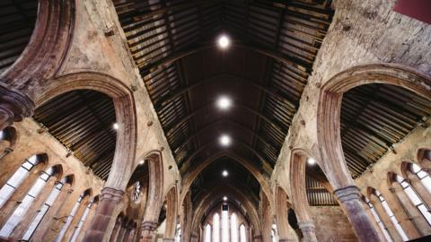 Carlisle Memorial ceiling