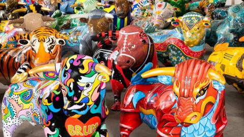 Decorated bull sculptures. 