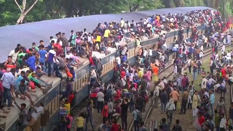 Bangladesh train station