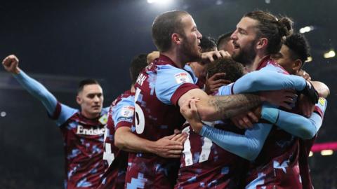 Burnley celebrate Manuel Benson's second goal against Middlesbrough