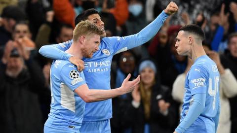 De Bruyne celebrates