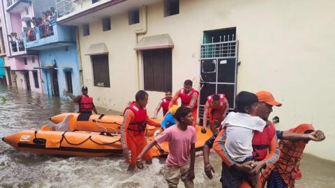 Rescue operation in Udhamsingh Nagar, Uttarakhand.