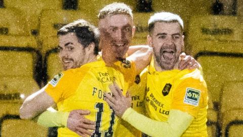 Livingston celebrate