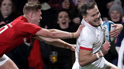 Jacob Stockdale notches his Ulster first-half try