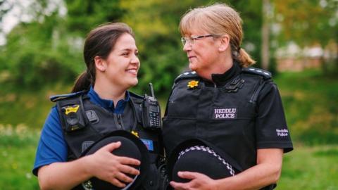 Chief Insp Nicky Carter and daughter Charlotte