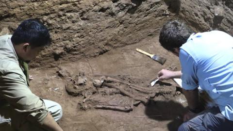 Excavation of 31,000 year-old body