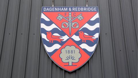 Dagenham and Redbridge club crest