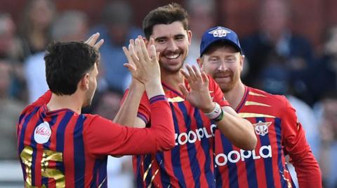 Josh Tongue of Manchester Super Giants celebrates a wicket