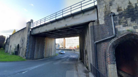 Claverton Street railway bridge