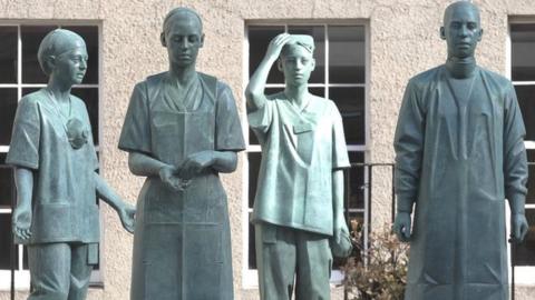 Sculpture in the grounds of the Royal College of Surgeons of Edinburgh