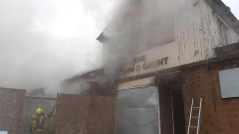 Fire at John O Gaunt Pub, Somerset Ave, Leicester, on Monday