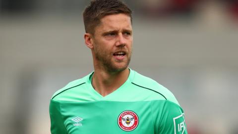 Luke Daniels in action for Brentford