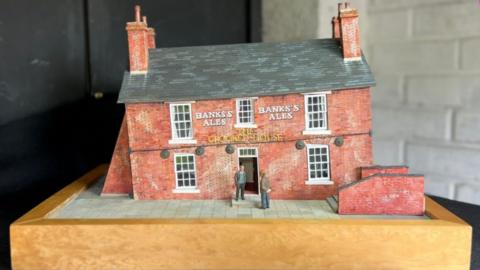 The Crooked House model