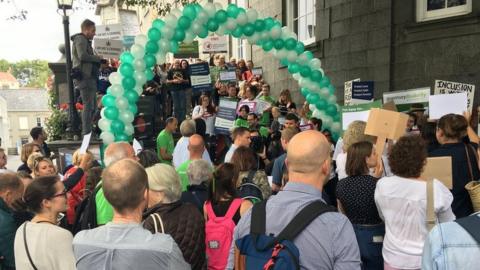 Protesters outside the States chamber