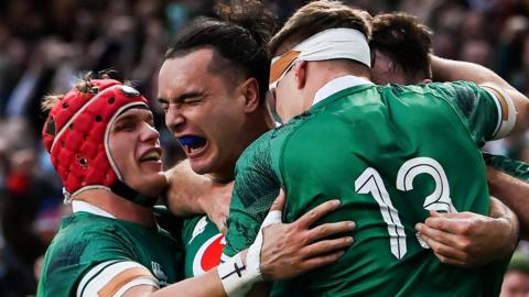 Ireland celebrate a try