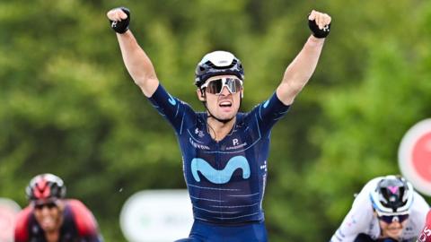 Gonzalo Serrano wins a stage of the Tour of Britain