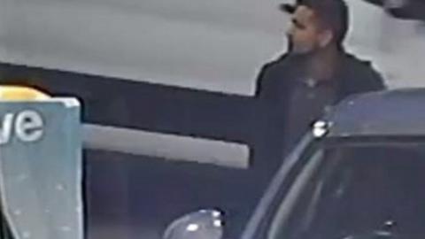 CCTV image of man Thames Valley Police want to speak to