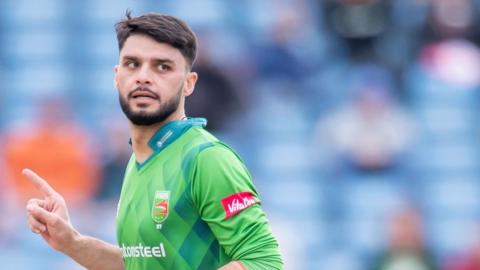 Naveen-ul-Haq in action for Leicestershire