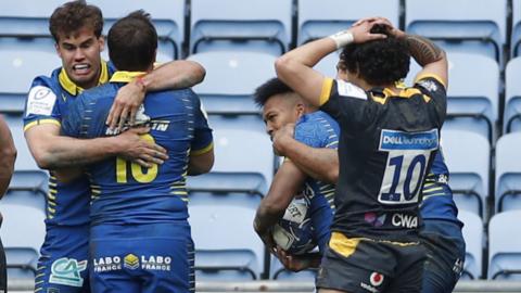 Clermont Auvergne try late on