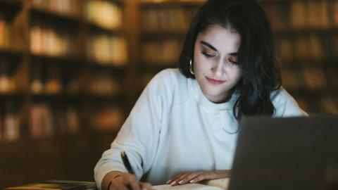 Student in library