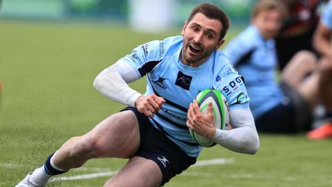 Rich Lane playing for Bedford Blues in the Championship last season