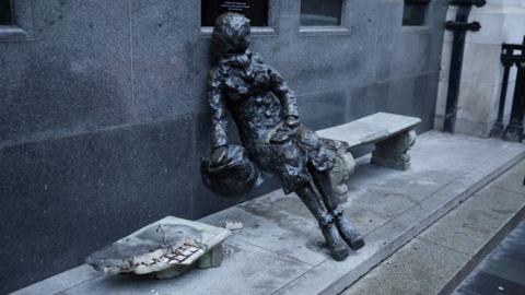 Damaged Eleanor Rigby statue in Liverpool