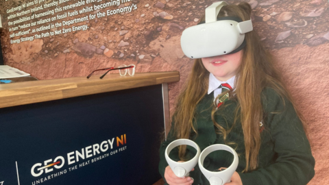 Darcy from Dundonald Primary School experiences virtual reality