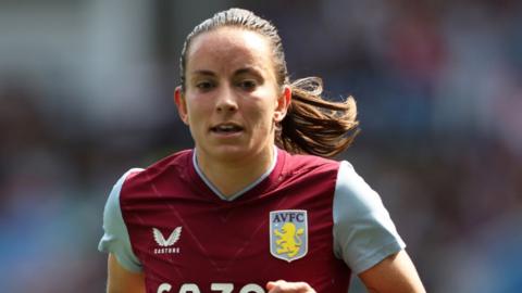 Lucy Staniforth playing for Aston Villa