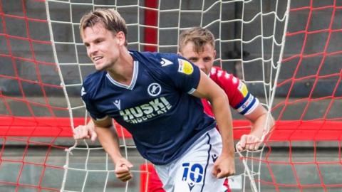 Matt Smith scores for Millwall