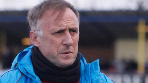 Mark Yates managing Solihull Moors