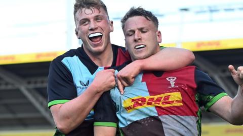 Harlequins celebrate try