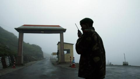 Indian soldier at Nathu La pass
