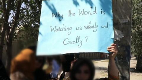 Afghan women protest