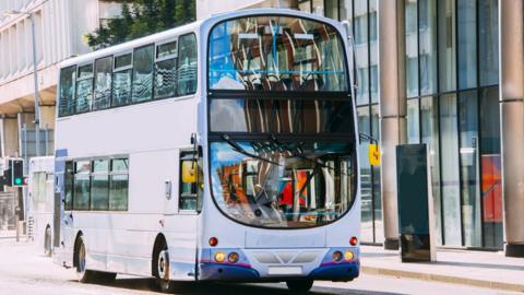 bus in glasgow