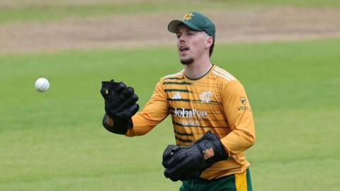 Tom Moores of Nottinghamshire Outlaws catches the ball during the T20 Vitality Blast match between Nottinghamshire Outlaws and Durham at Trent Bridge on June 15, 2024