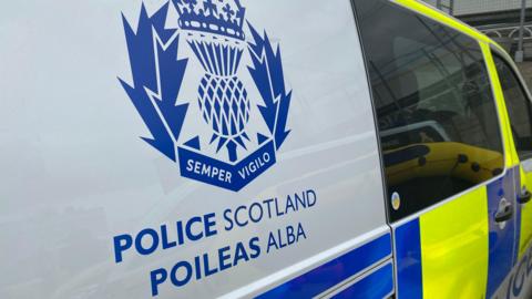 Bhan le Poileas Alba