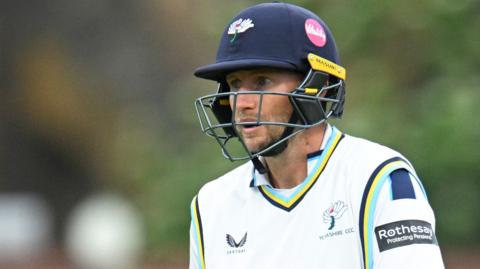 Joe Root batting
