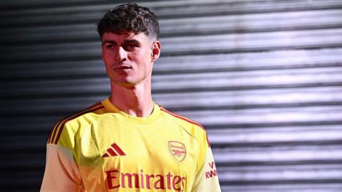 Kepa Arrizabalaga signs for Arsenal
