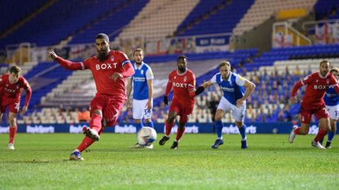 Lewis Grabban penalty