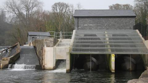 Hydro scheme on the Taff in Cardiff