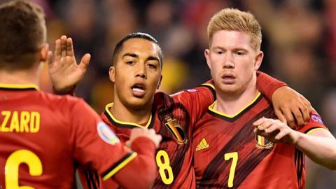 Kevin de Bruyne celebrates